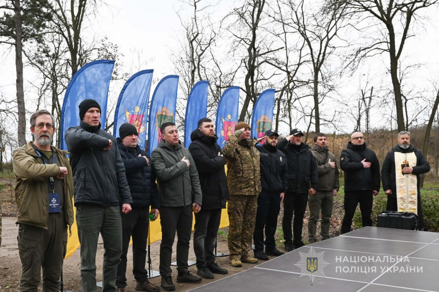Коріння пам’яті - у Запоріжжі висадили дерева на честь полеглих Захисників (фото)