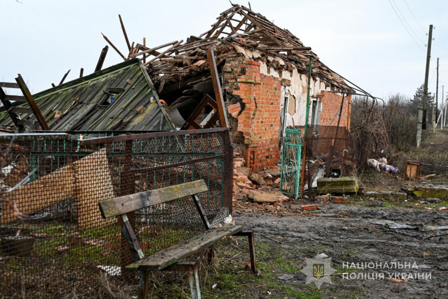 Поранені мирні мешканці та пошкоджене житло: що сталося в Запорізькій області за добу (фото)