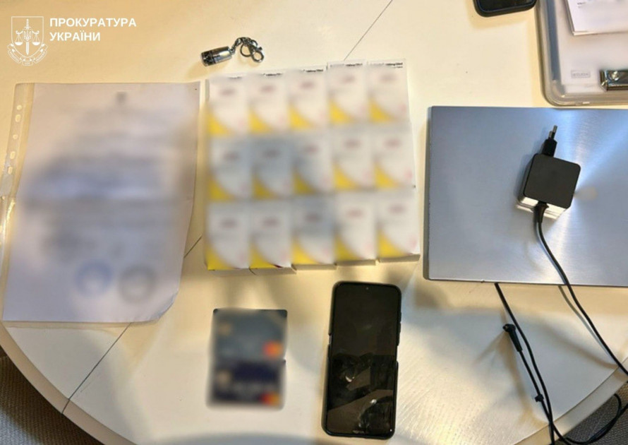 У Запоріжжі викрили схему незаконного ввезення та збуту незареєстрованих ліків для онкохворих (фото, відео)