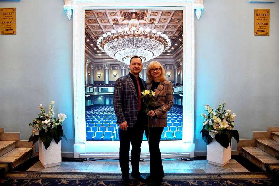 "Давно хотів зіграти цей концерт у рідній філармонії": 23-річний піаніст зачарував запоріжців разом із симфонічним оркестром