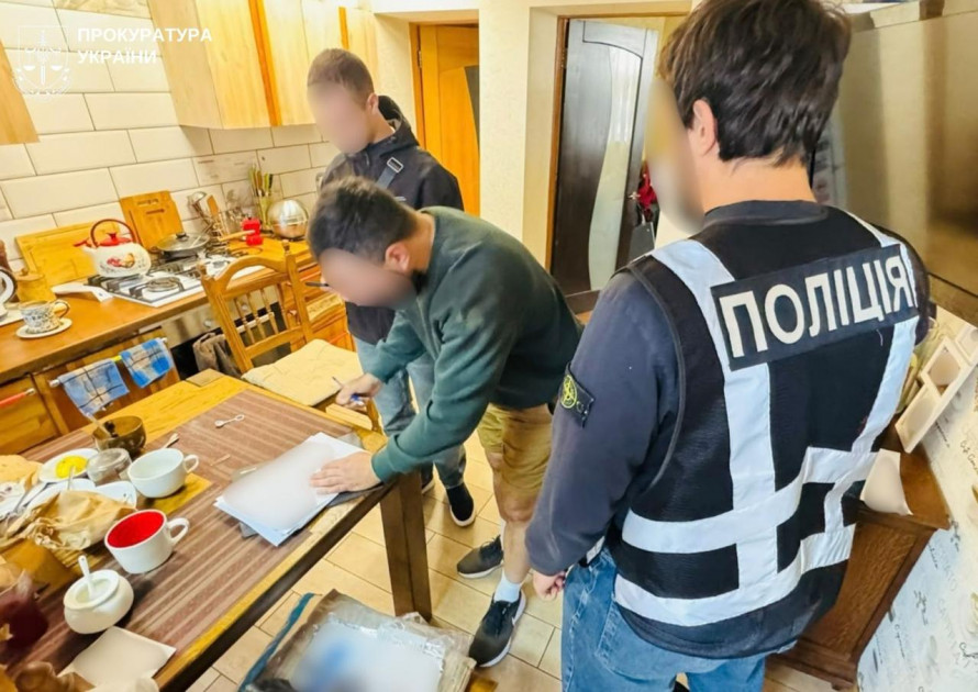Не за покликанням, а заради відстрочки: у Запоріжжі викрили схему з фіктивними посадами у школах (фото)