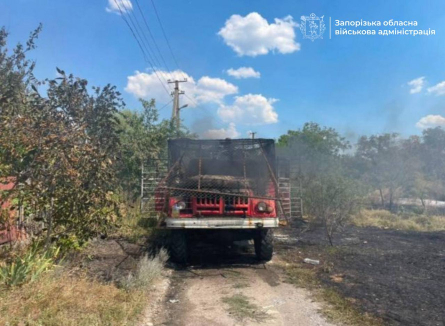 Загинули троє, четверо поранені: росіяни масовано атакували Запорізький район (фото)