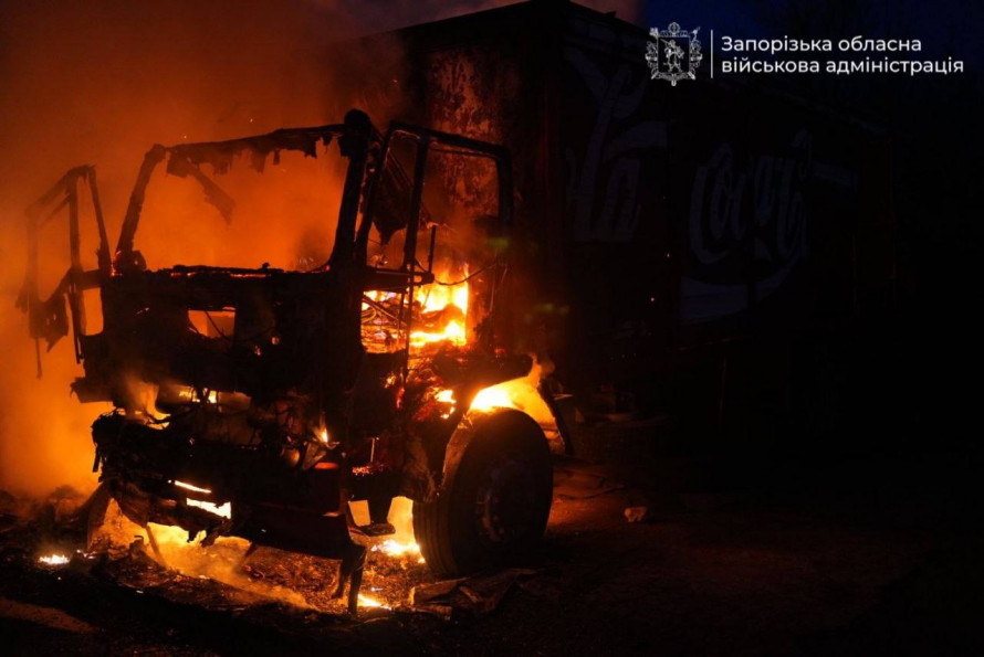 У Запоріжжі після ранкової атаки є загиблі: ворог завдав сотні ударів по області (фото, відео)