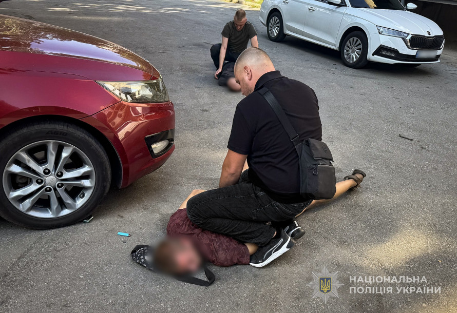 У Запоріжжі напали на чоловіка біля новобудови і пограбували - подробиці