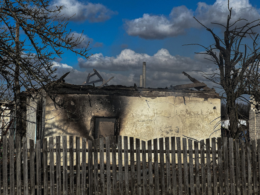 Штора врятувала дитину: вночі російські ударні безпілотники атакували село Антонівка Запорізької області (фото)