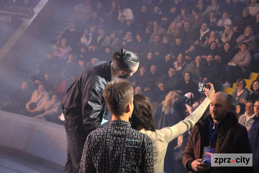 Коли зал співає разом: у Запоріжжі відбувся особливий концерт гурту "Антитіла" (фото)