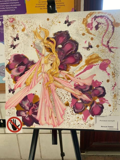 Трансформація ляльок: у Запоріжжі презентували виставку іграшок ручної роботи в незвичайному форматі (фото)