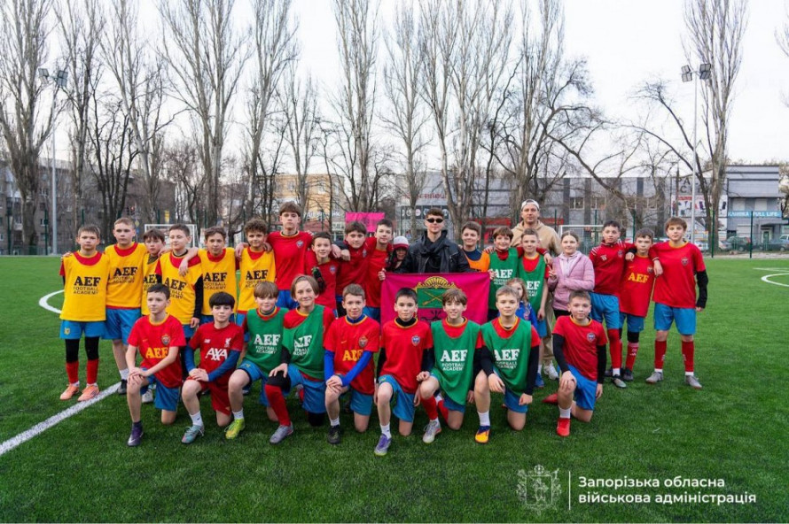 Від шкіл до фронту - як пройшли гастролі Артема Пивоварова у Запоріжжі (фото)