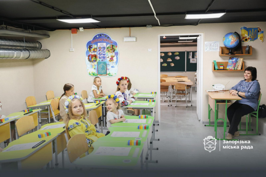 Укриття, змішане навчання та безкоштовні обіди: як Запоріжжя підготувалося до нового навчального року