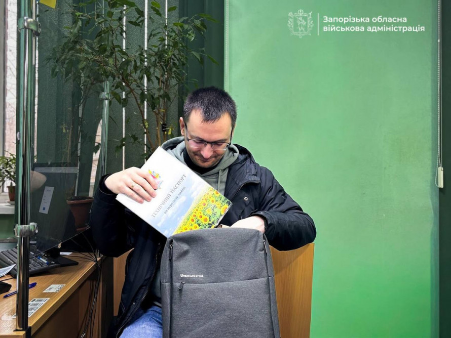 Замість оренди — власна квартира: як у Запоріжжі родина ВПО з Мелітополя отримала нову домівку (фото)