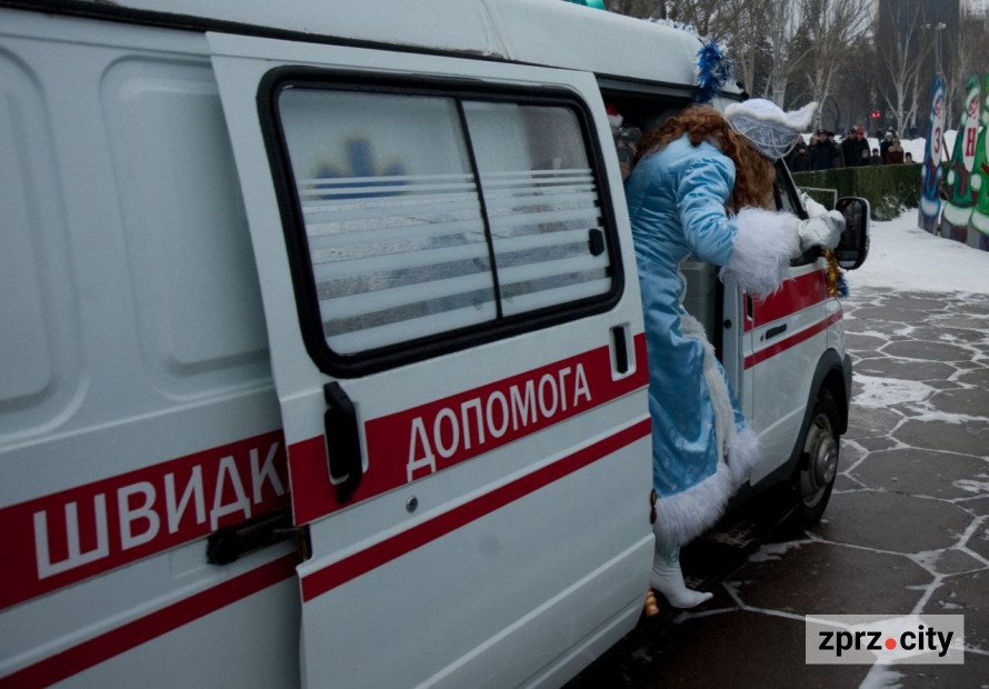 Казка мирних часів – як у Запоріжжі протягом 20 років змінювалася новорічна ялинка (фото)