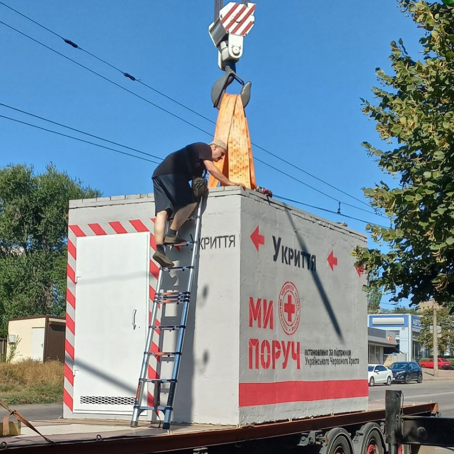 Безпека під час обстрілів - у Запоріжжі з'явилося ще одне модульне укриття (фото)