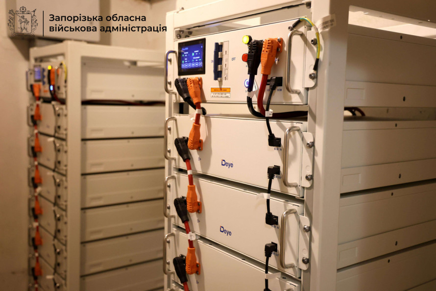 Перша у регіоні - у Запоріжжі одну зі шкіл оснастили сонячною електростанцією (фото, відео)