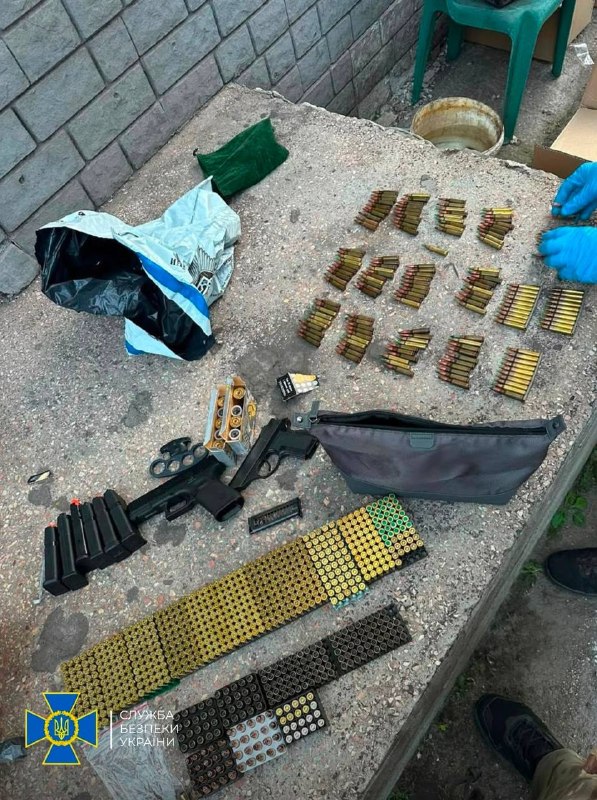 Погрози, захоплення офісу та мільйони готівки: у Запоріжжі викрили банду під контролем "злодія в законі"