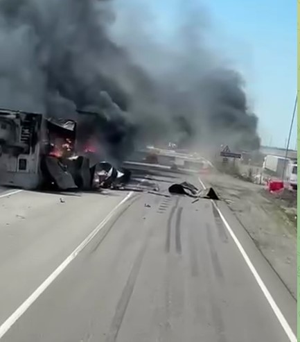 На ТОТ Запорізької  вантажівки російських військових (відео)