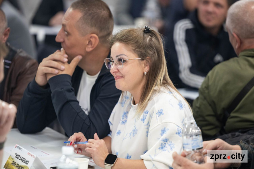 Козацький дух єднає: ветерани війни із запорізьких підприємств Метінвесту зустрілися до Дня ветеранів