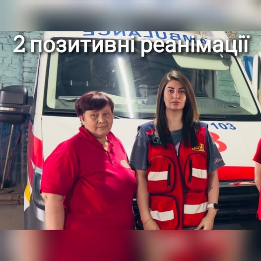 Врятували двох на зміні - у Запоріжжі медики "швидкої" реанімували чоловіків, яким стало зле