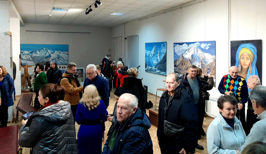 Картини з магічним ефектом - у запорізькому художньому музеї відкрили нову виставку (фото)