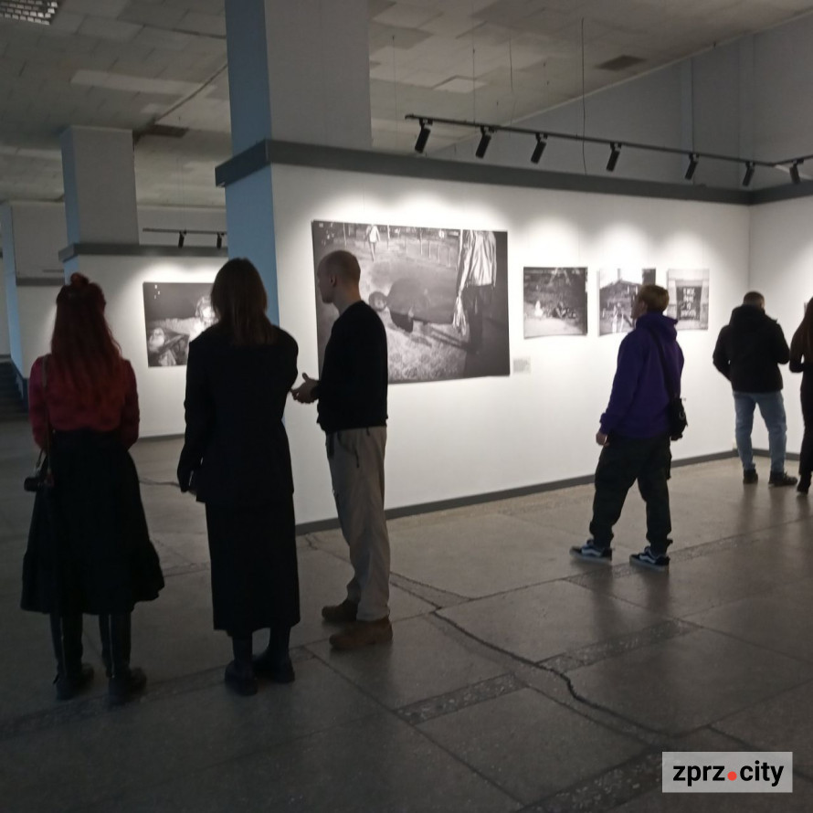 Магія співпадінь - у Запоріжжі показали незвичайне поєднання військового та тилового світів