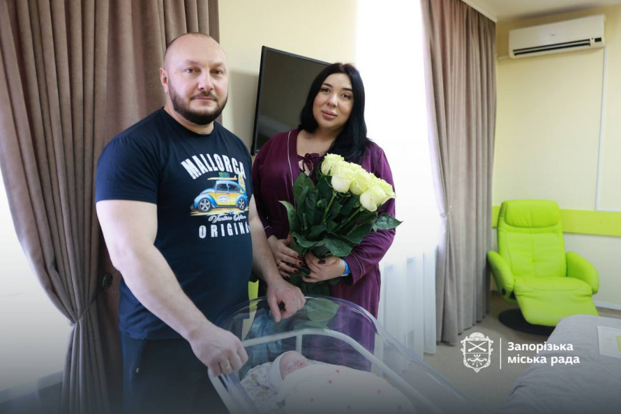 З'явилися на світ у День міста: у Запоріжжі народилися хлопчик і дівчинка (фото)