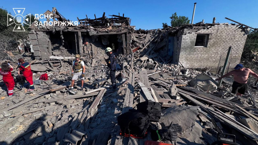 Вісім КАБів за півтори години: що відомо про масовану атаку на Запоріжжя 2 серпня (фото)