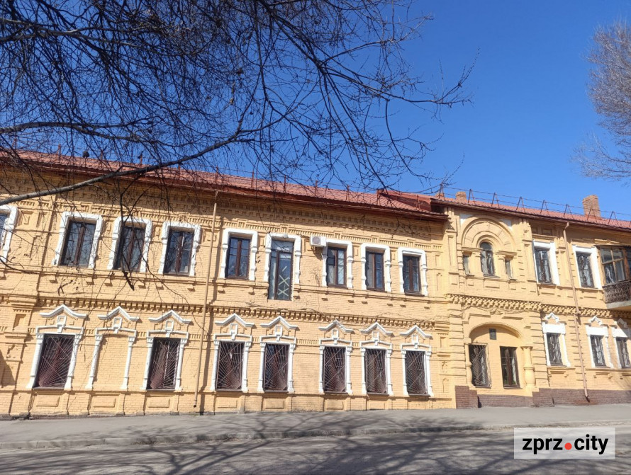 Атмосфера старого міста: які незвичайні будівлі можна побачити в історичному центрі Запоріжжя (фото)