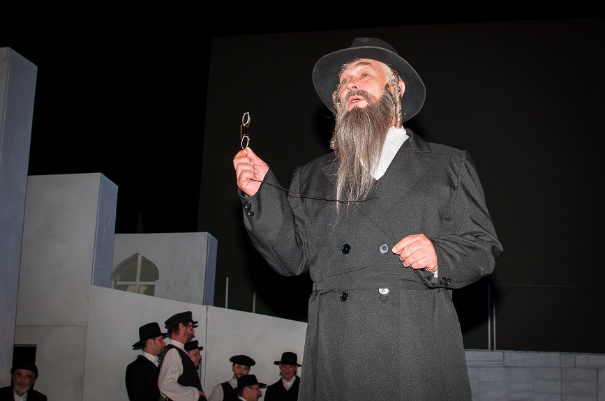 Чи звільнився актор Євген Козьмик з театру імені Магара: вимушений був переїхати з тваринами в іншу область