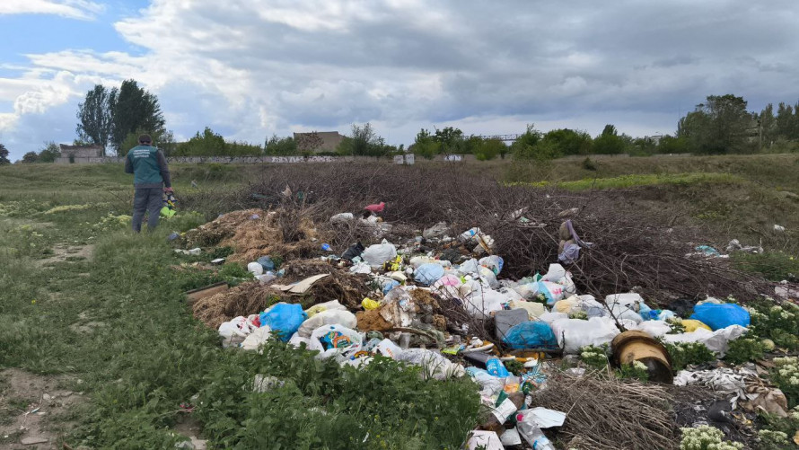 У Запоріжжі виявили масштабне сміттєзвалище – де саме (фото)