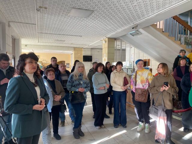 Трансформація ляльок: у Запоріжжі презентували виставку іграшок ручної роботи в незвичайному форматі (фото)