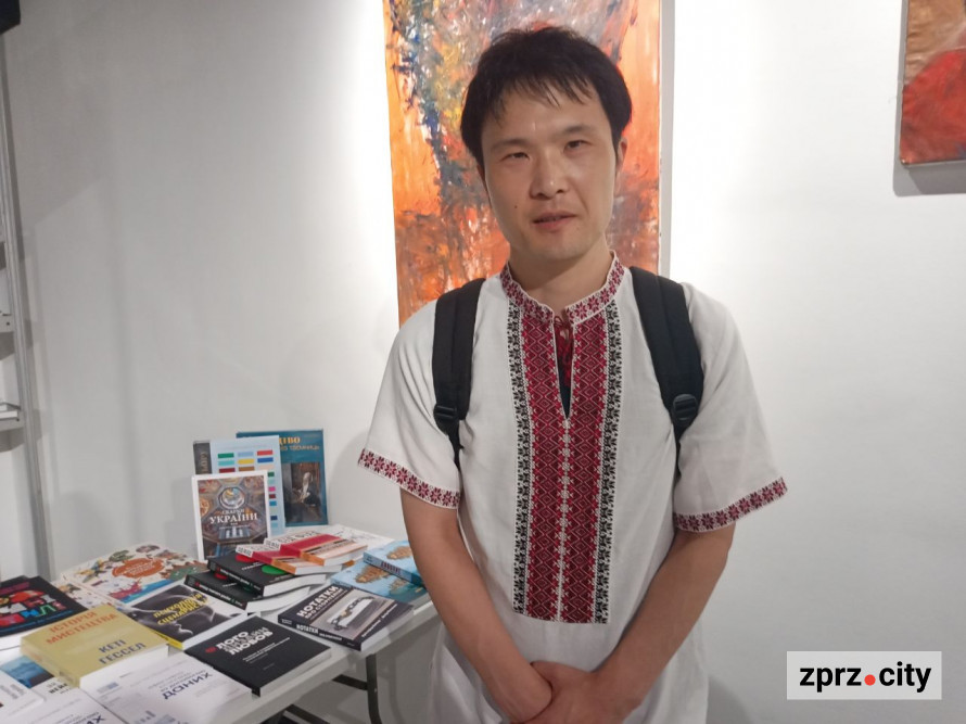 У Запоріжжі розпочався книжковий фестиваль "Читай Форум": фоторепортаж