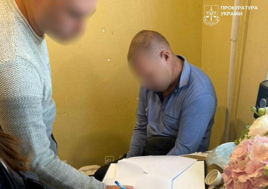 Не за покликанням, а заради відстрочки: у Запоріжжі викрили схему з фіктивними посадами у школах (фото)