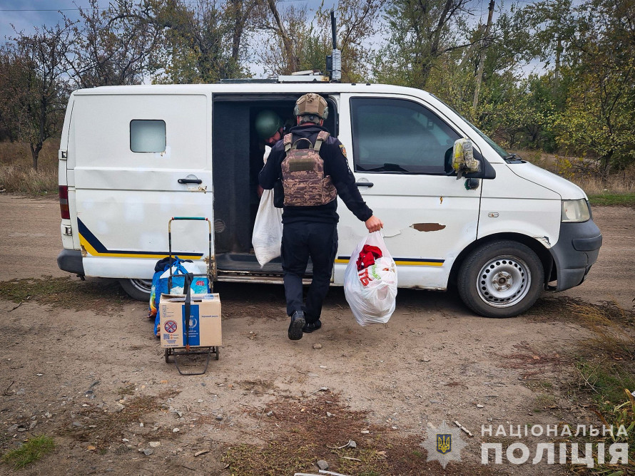 Із прифронтового селища Запорізької області евакуювали літнє подружжя – подробиці