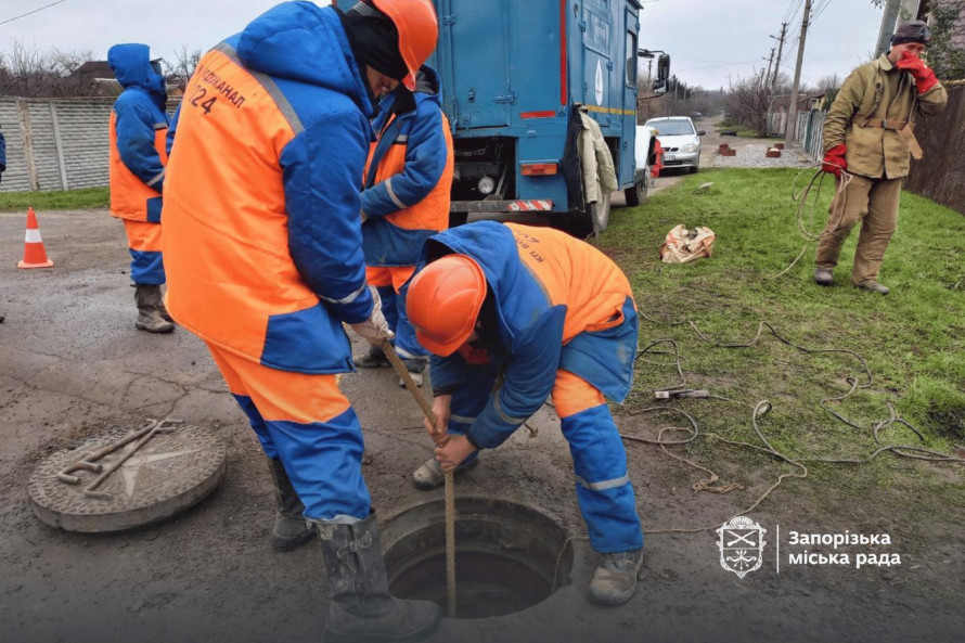 У Запоріжжі оновлюють водогін, від якого залежать майже 4 тисячі мешканців приватного сектору