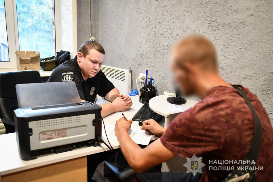 У Запоріжжі напали на чоловіка біля новобудови і пограбували - подробиці
