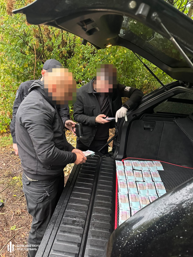 «Збройний бізнес»: на Запоріжжі заступник командира батальйону торгував мінами та РЕБами зі складу (фото, відео)