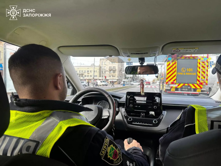 У Запоріжжі перевірили, чи поступаються водії дорогою «швидкій» та рятувальникам (фото, видео)