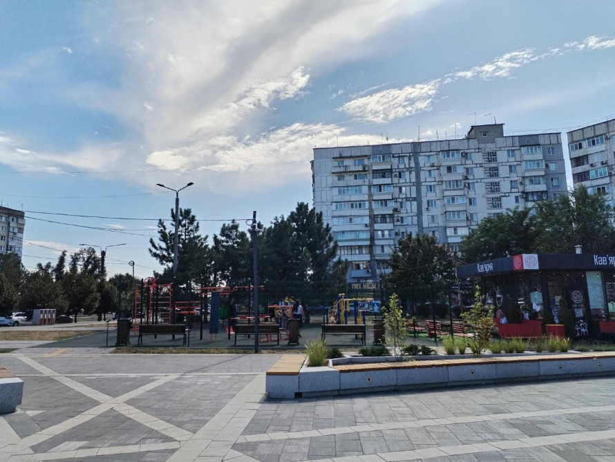 Відпочиваючі під наглядом: у запорізьких парках і скверах продовжують встановлювати відеокамери - фото