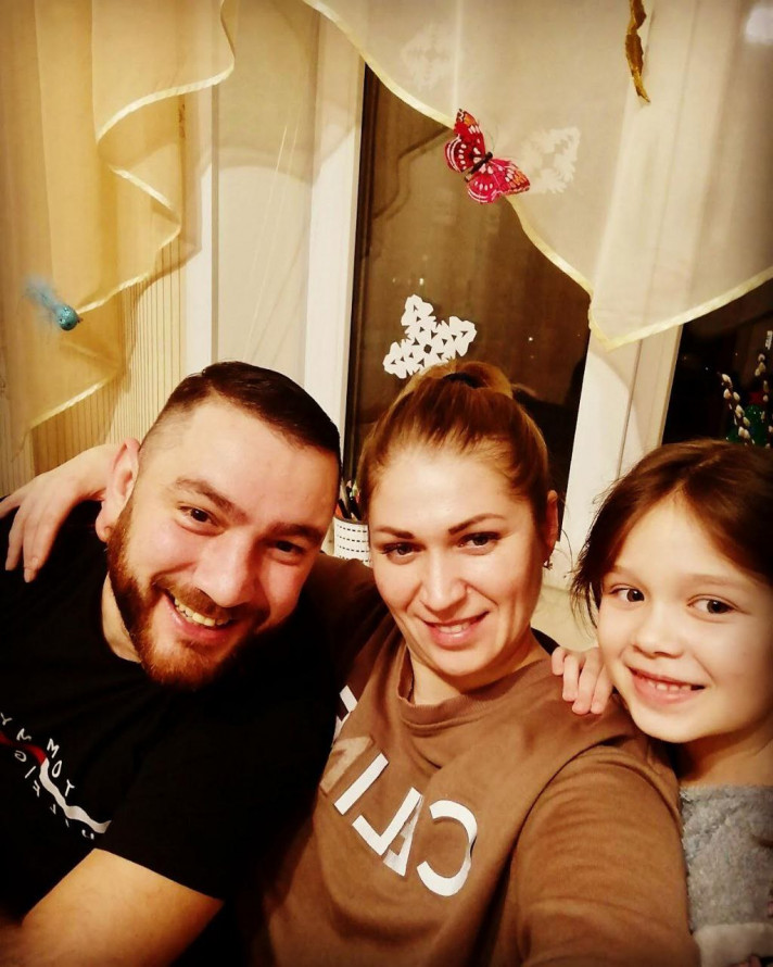 Вдома, на роботі, на дозвіллі – завжди разом: історія кохання родини з Запоріжсталі