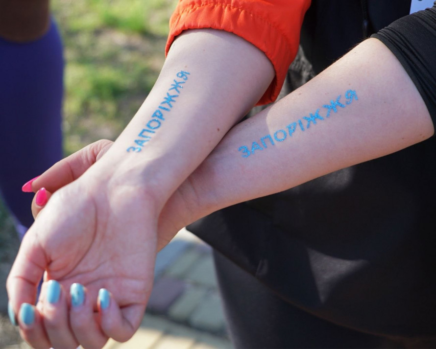 Кілометри заради добра: на Хортиці відбувся жінчий благодійний забіг (фото)