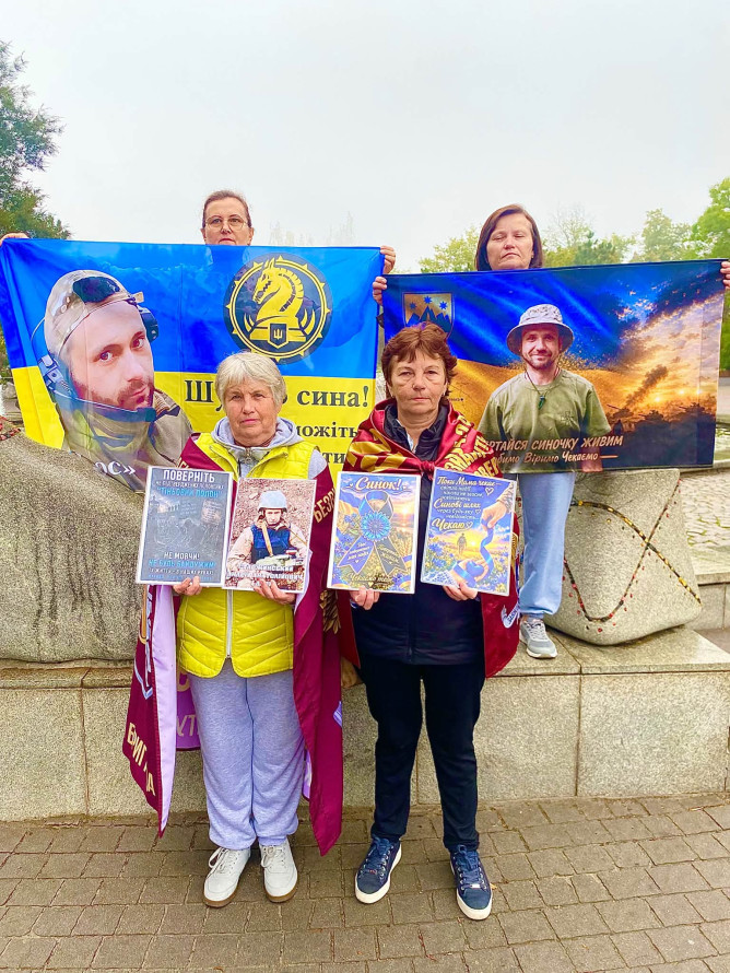 "Ми стали їхніми голосами": у Запоріжжі нагадують про військовополонених, які роками перебувають у неволі (фото)