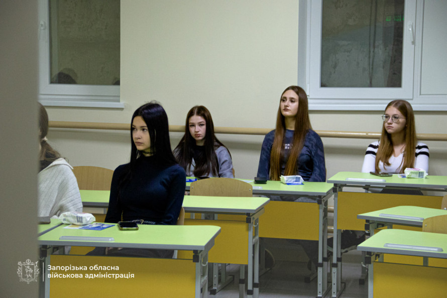 «ProЗдоров’я» у дії - запорізьким школярам пояснюють, як дбати про себе
