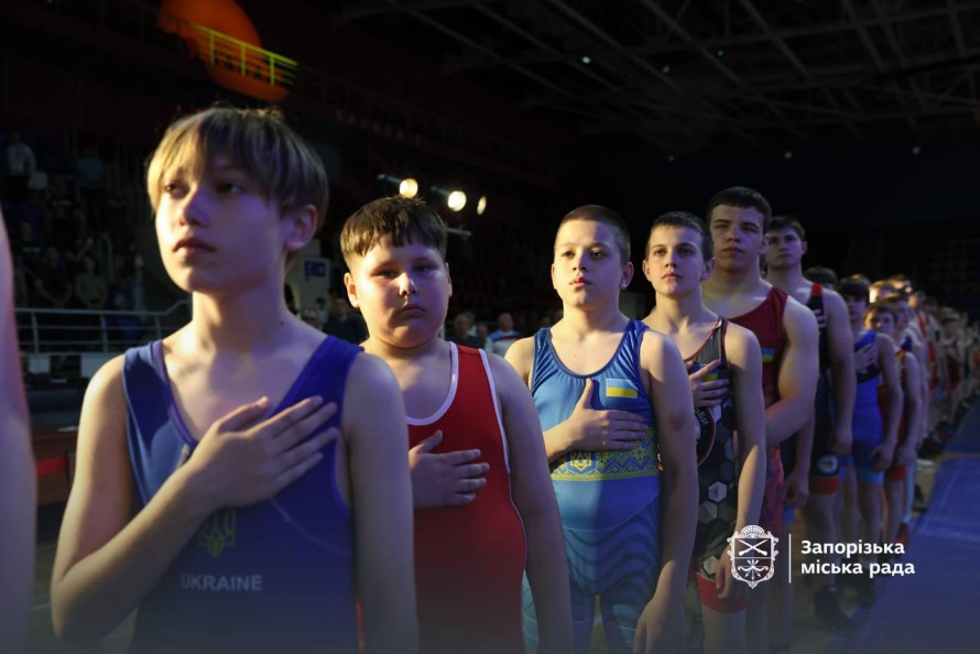 Одна з головніших спортивних подій року: у Запоріжжі відбулися всеукраїнські змагання з греко-римської боротьби (фото)