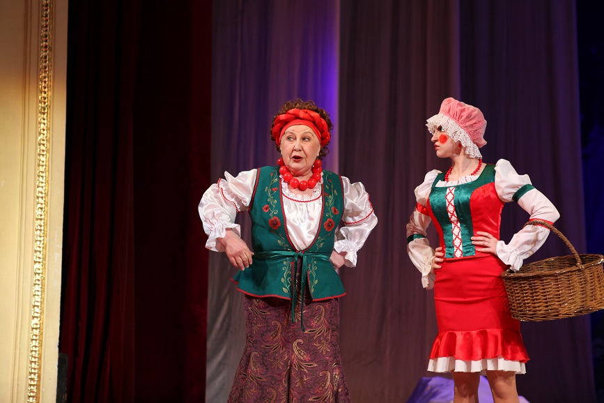 Понад пів століття на сцені: запорізький театр втратив видатну акторку Світлану Бобир (фото)