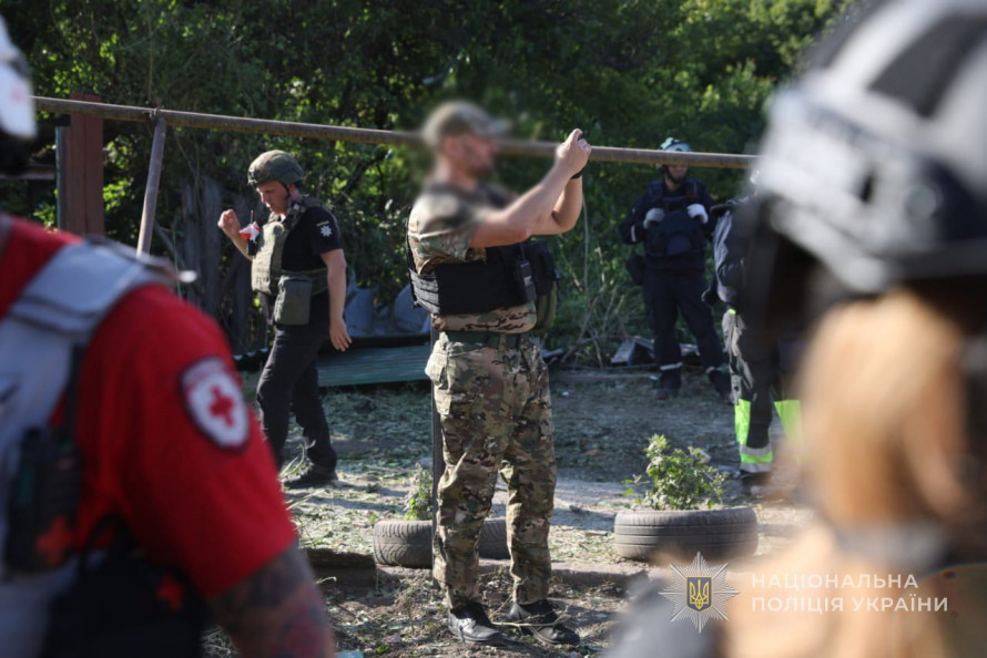 У Запоріжжі уточнили наслідки ворожого удару КАБами: що відомо станом на 17 липня (фото)