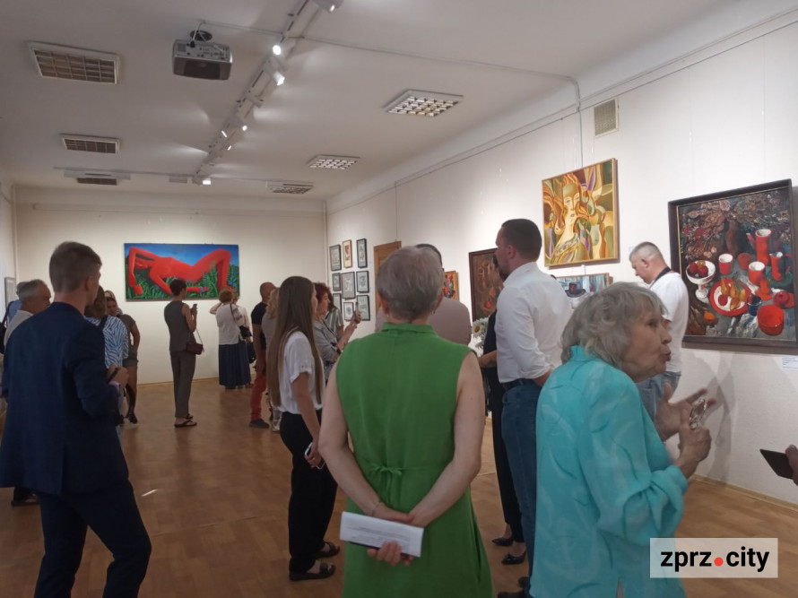 У Запорізькому художньому музеї показали мистецтво, яке дивувало у 1990-ті роки - фото
