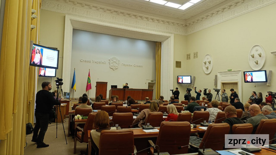 Електротранспорт без світла - у Запоріжжі шукають рішення для роботи трамваїв та тролейбусів під час відключень