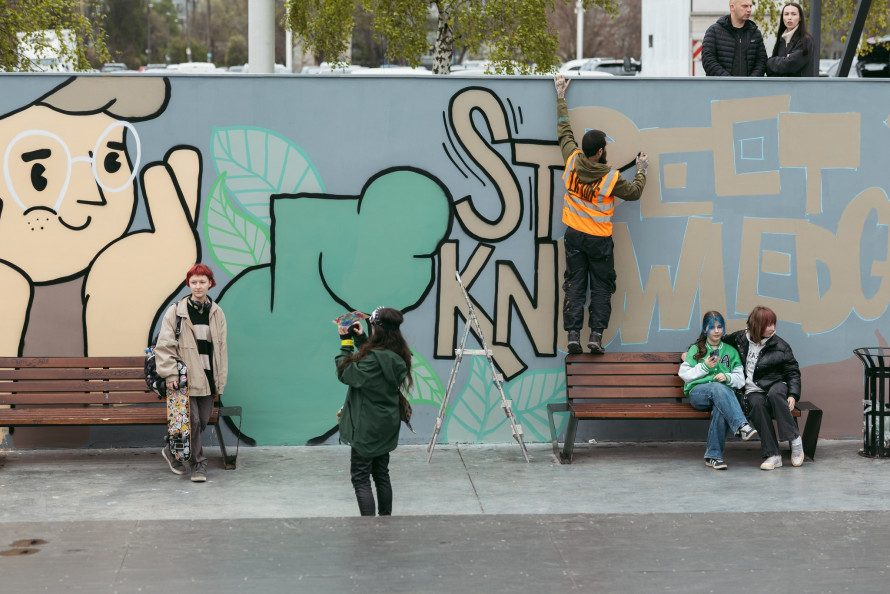 Презентували скейт-майданчик: у Запоріжжі відбувся молодіжний фестиваль (фото)