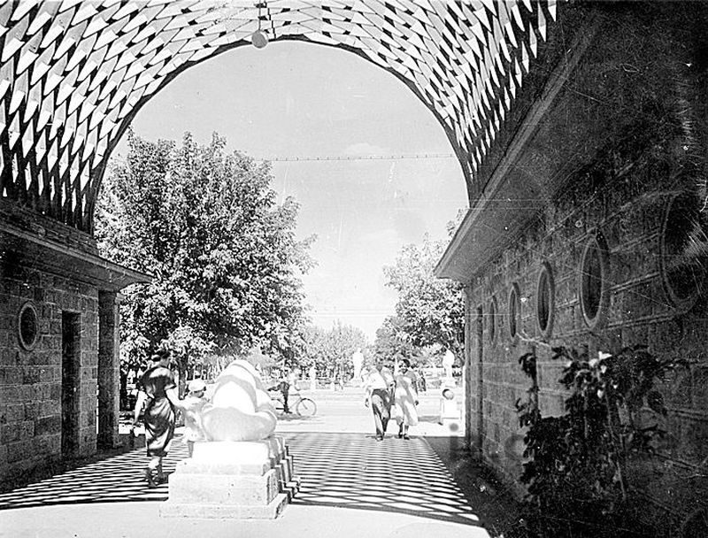 Хто насправді є архітектором найзнаменитішого запорізького туалету феномен «безправного авторства»