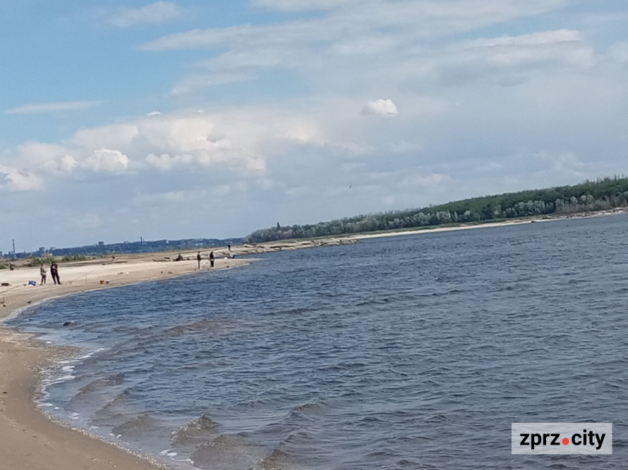 Як виглядає Центральний пляж Запоріжжя майже через два роки після підриву Каховської ГЕС - фото
