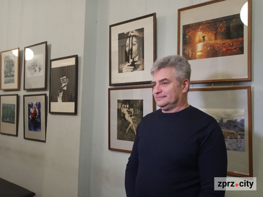 Запорізькі фотохудожники завершують рік великою виставкою - показали багато еротики